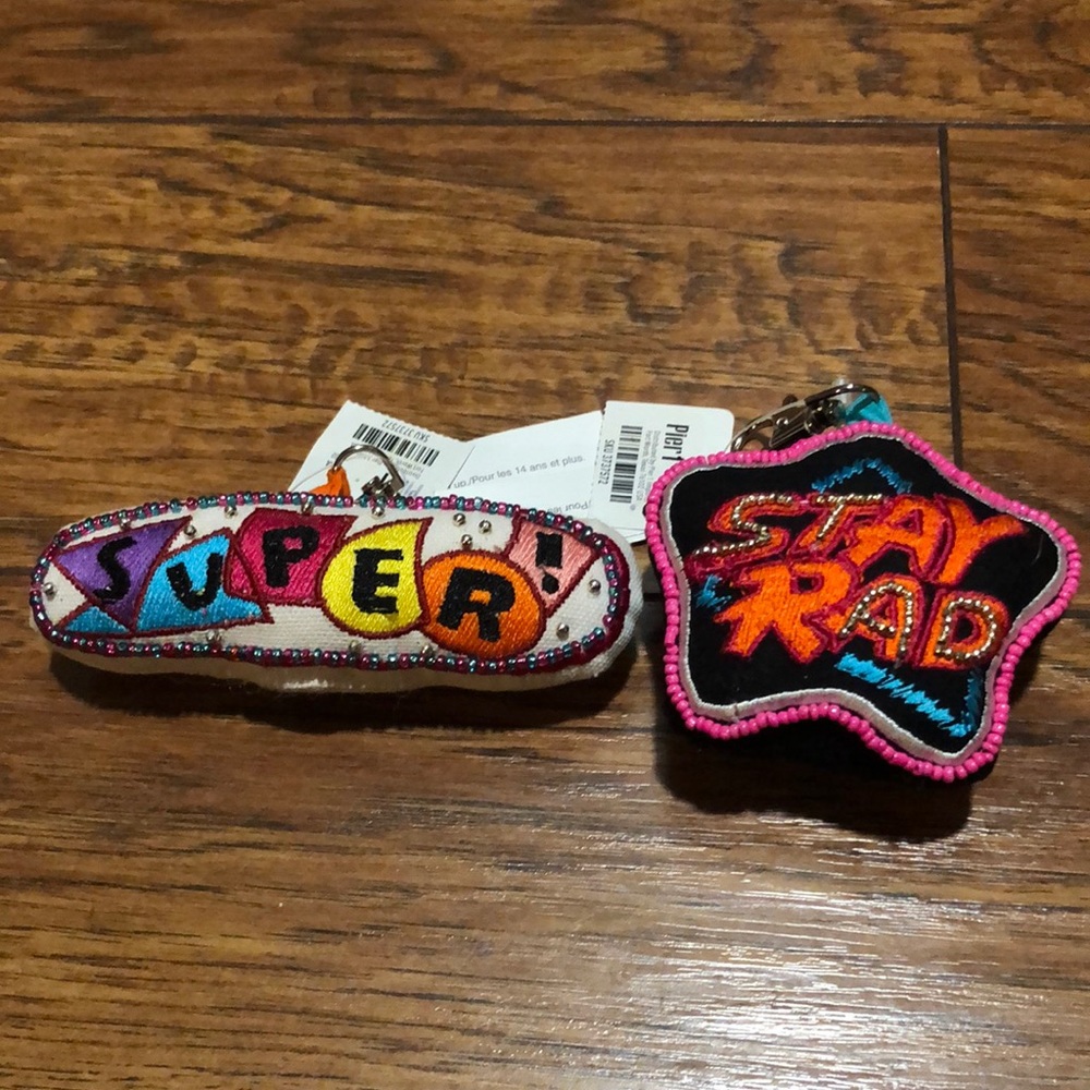 BUNDLE OF 2 PIER 1 KEYCHAINS! NWT! SMOKE FREE HOME!